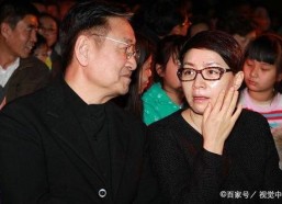 娱乐圈吃瓜少年日常,吃瓜少年的日常揭秘