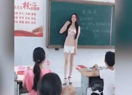 女网红电梯吃瓜,娱乐圈幕后真相曝光？